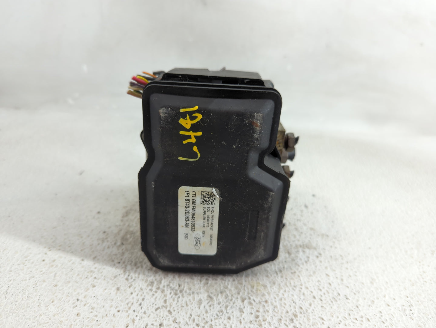 2008-2009 Ford Edge ABS Pump Control Module Replacement P/N:8T43-2D063-AN Fits Fits 2008 2009 OEM Used Auto Parts - Oemuseda