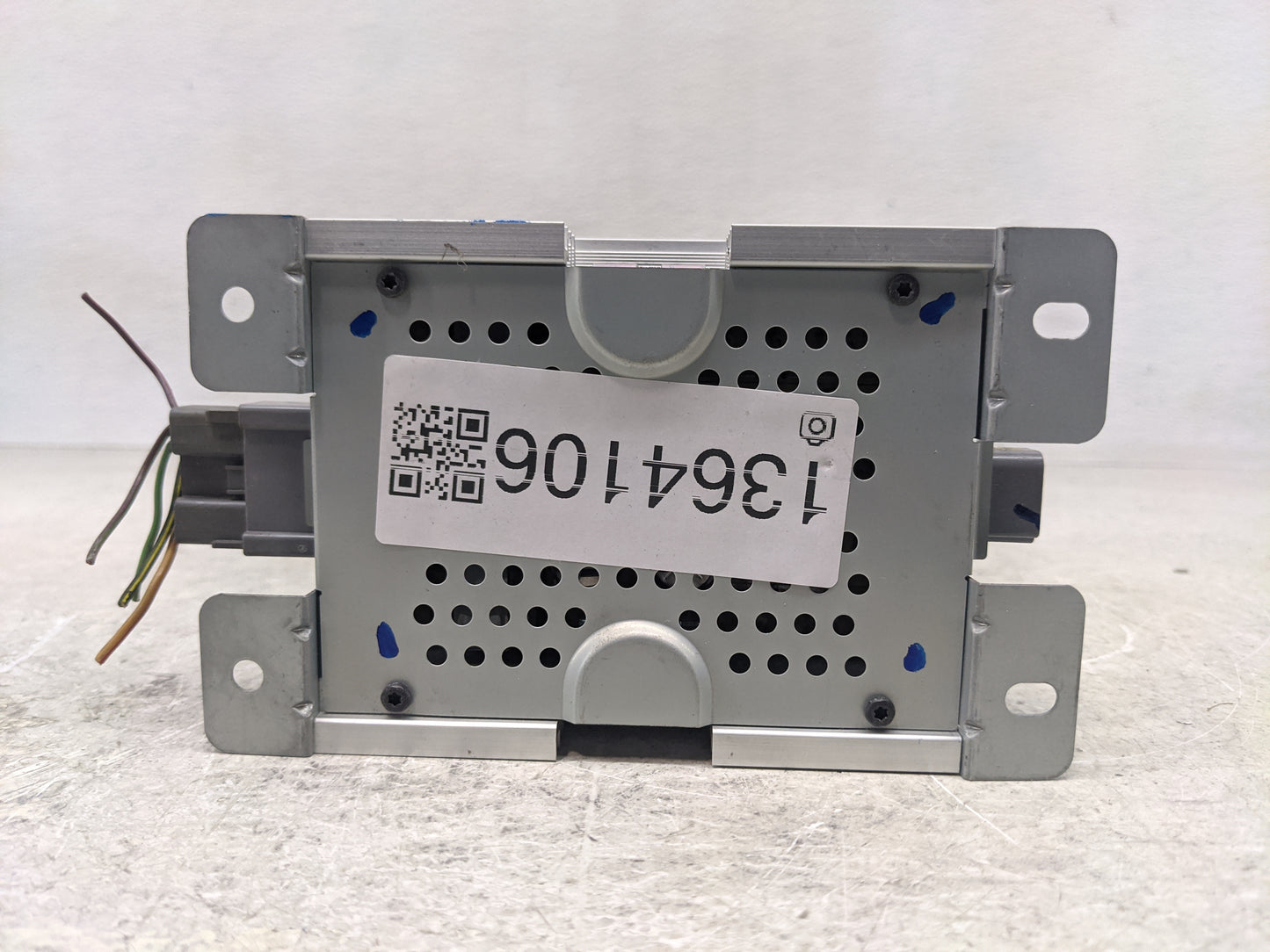 2007-2008 Ford Edge Radio AM FM Cd Player Receiver Replacement P/N:7L2T-18C508-AA Fits Fits 2007 2008 OEM Used Auto Parts - 
