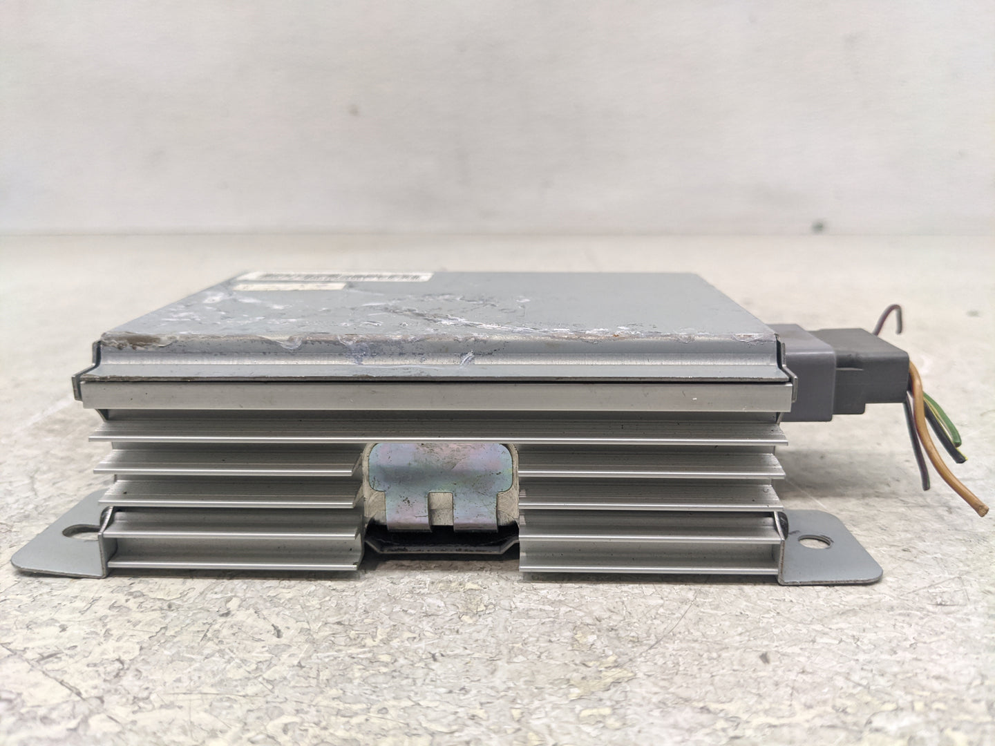 2007-2008 Ford Edge Radio AM FM Cd Player Receiver Replacement P/N:7L2T-18C508-AA Fits Fits 2007 2008 OEM Used Auto Parts - 