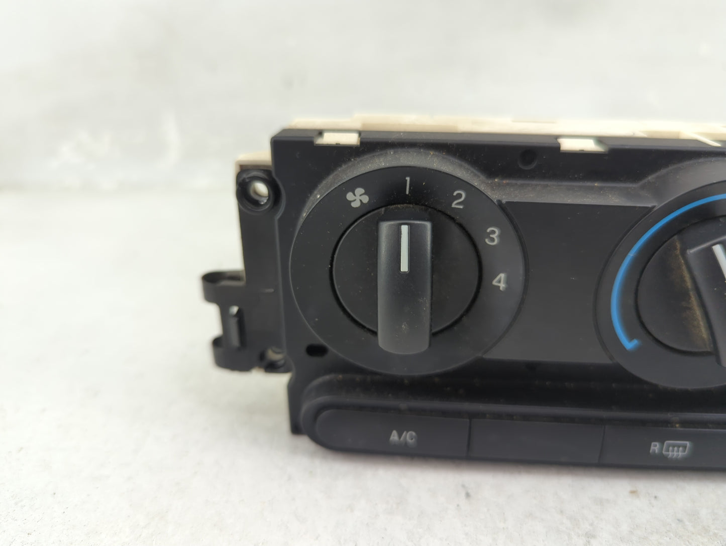 2008 Ford Edge Climate Control Module Temperature AC/Heater Replacement P/N:7T43-19980-AC MX237000-2063 Fits OEM Used Auto P