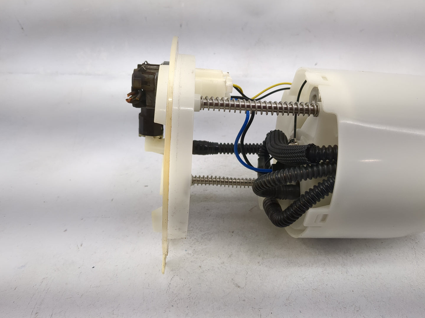 2007-2010 Ford Edge Electrical Gas Fuel Pump Assembly 1479519 - Oemusedautoparts1.com