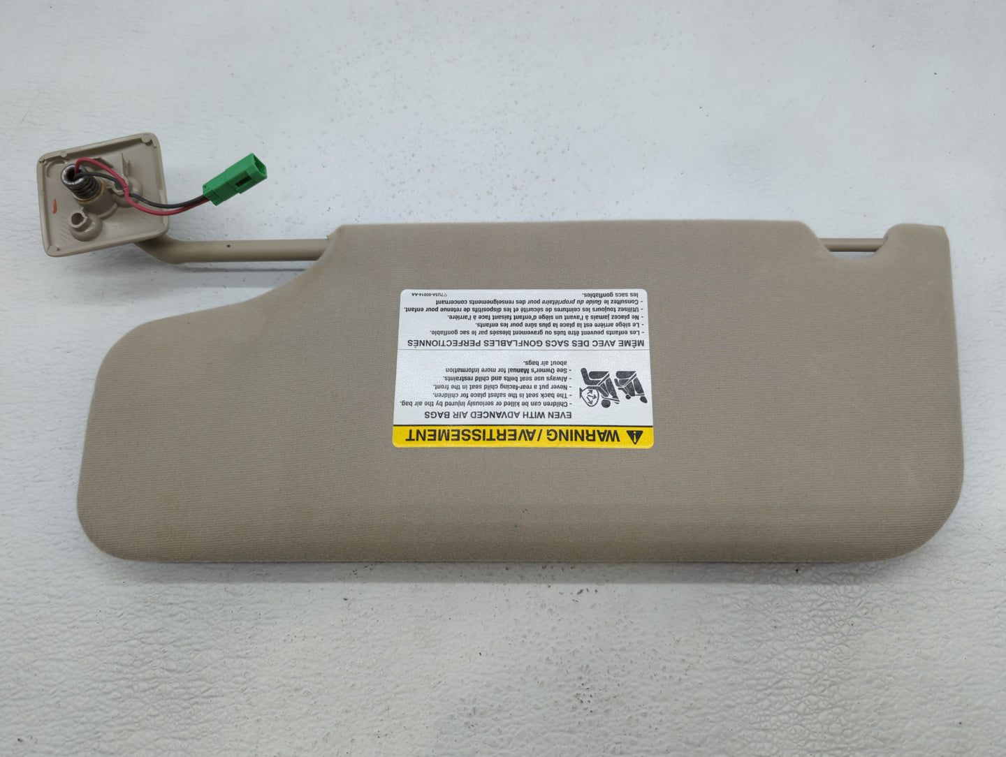 2007-2010 Ford Edge Sun Visor Shade Replacement Passenger Right Mirror Fits Fits 2007 2008 2009 2010 OEM Used Auto Parts - O