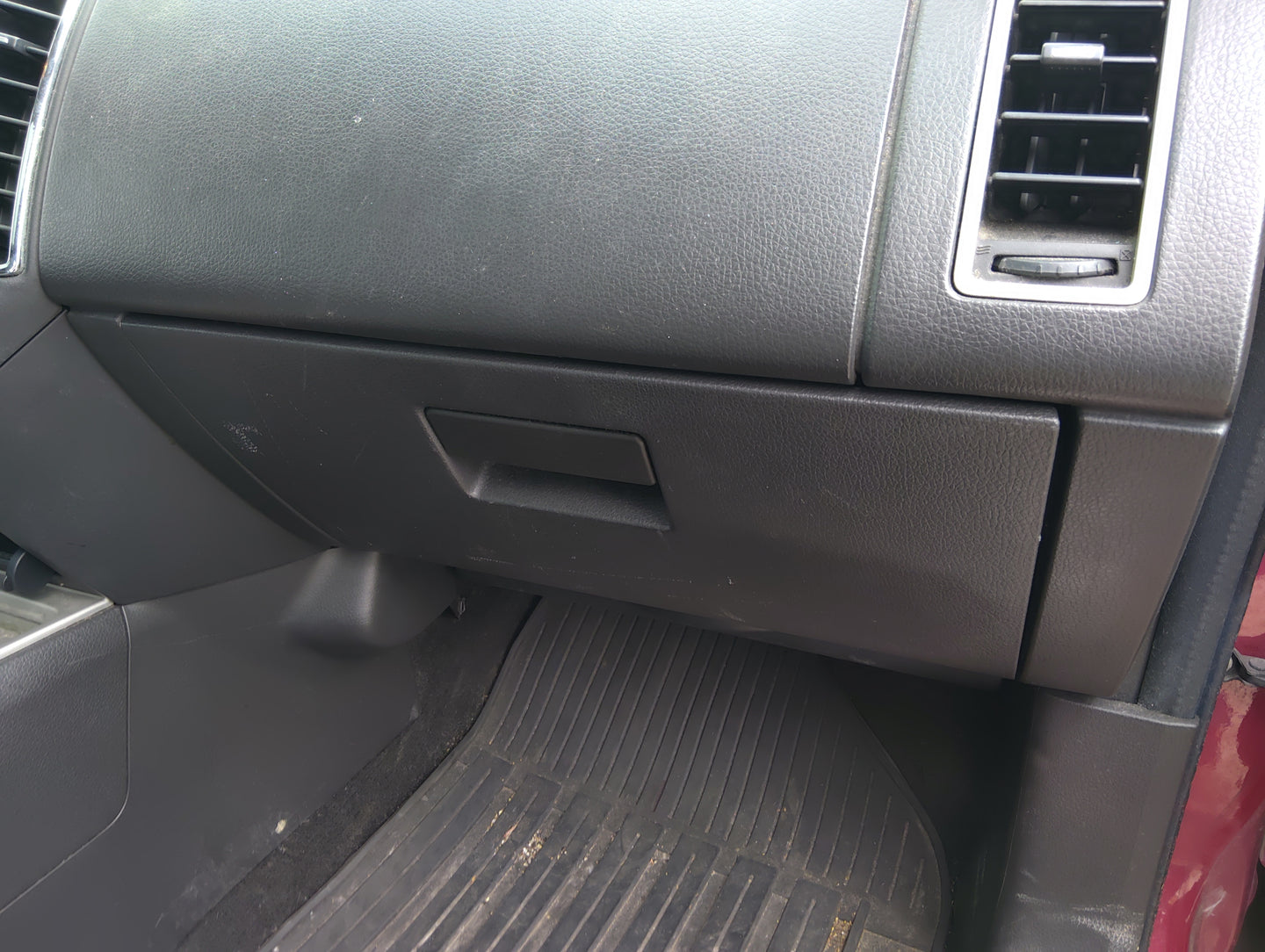 2008 Ford Edge Passenger Glove Box Door Storage Compartment 5034757 - Oemusedautoparts1.com