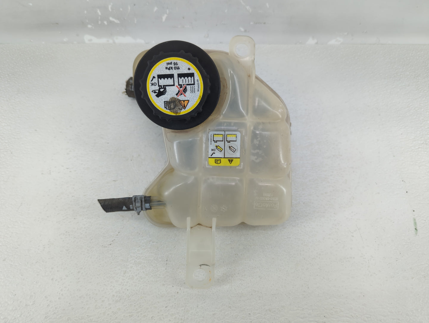 2007-2014 Ford Edge Windshield Washer Fluid Reservoir Bottle Oem - Oemusedautoparts1.com