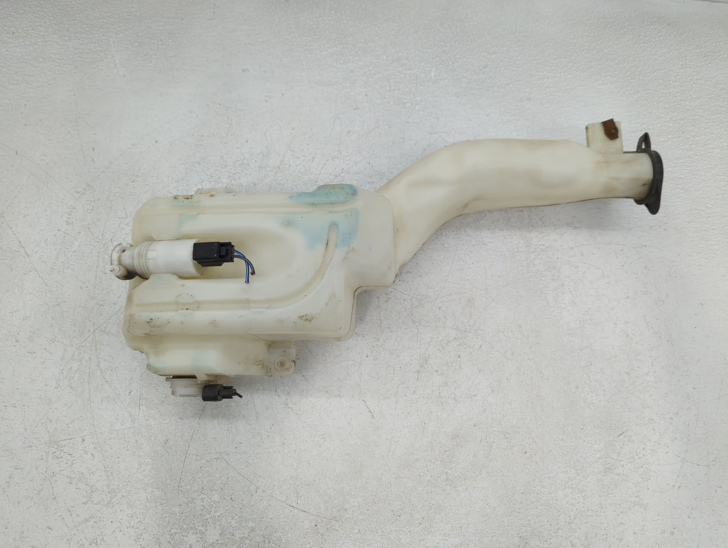 2007-2014 Ford Edge Windshield Washer Fluid Reservoir Bottle Oem - Oemusedautoparts1.com
