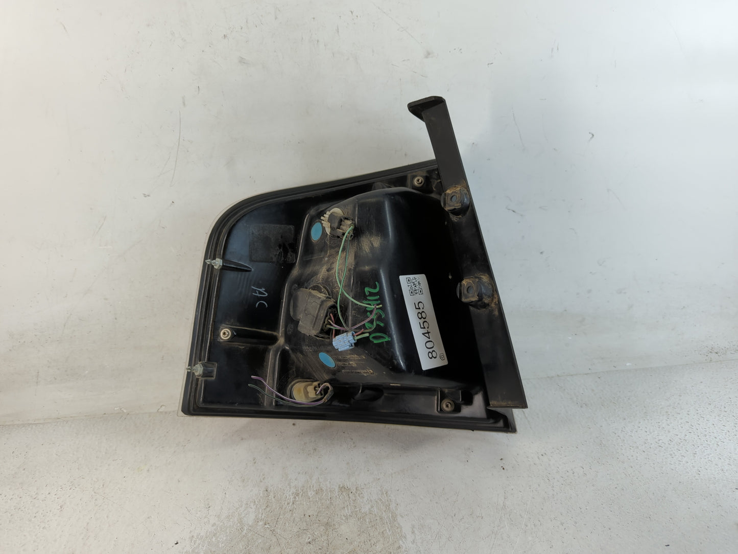 2007-2010 Ford Edge Tail Light Assembly Passenger Right OEM P/N:9T4J-13B504-A Fits Fits 2007 2008 2009 2010 OEM Used Auto Pa