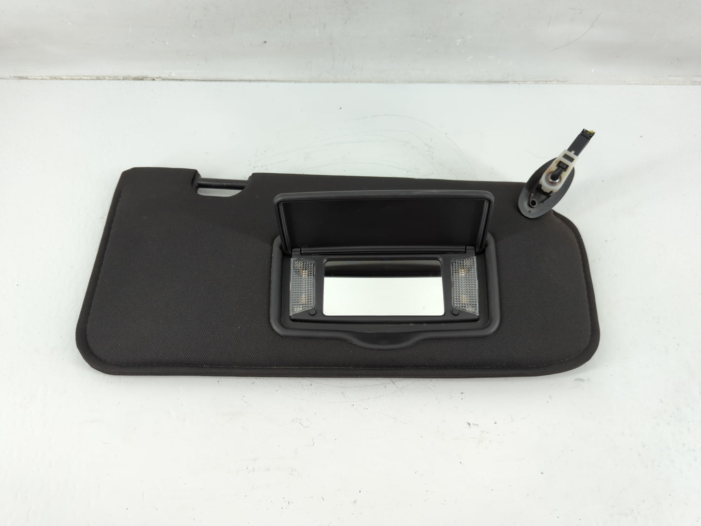 2008-2009 Ford Escape Sun Visor Shade Replacement Passenger Right Mirror Fits Fits 2008 2009 OEM Used Auto Parts - Oemusedau