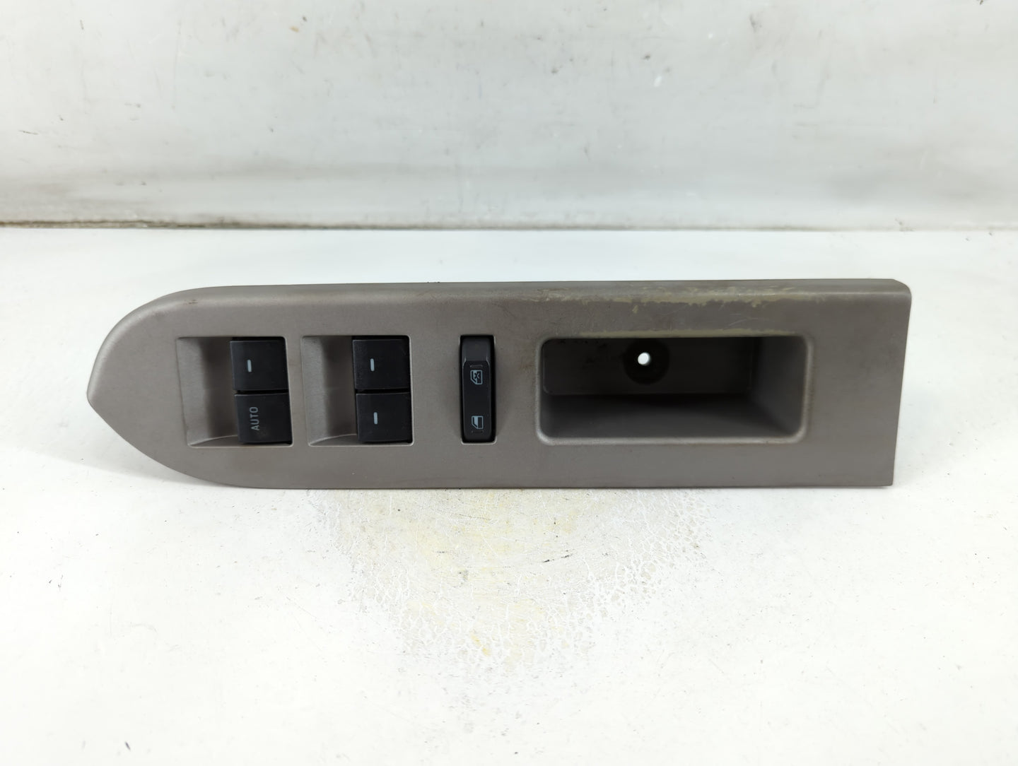 2008-2012 Ford Escape Master Power Window Switch Replacement Driver Side Left P/N:8L8T-14540-ABW Fits OEM Used Auto Parts - 