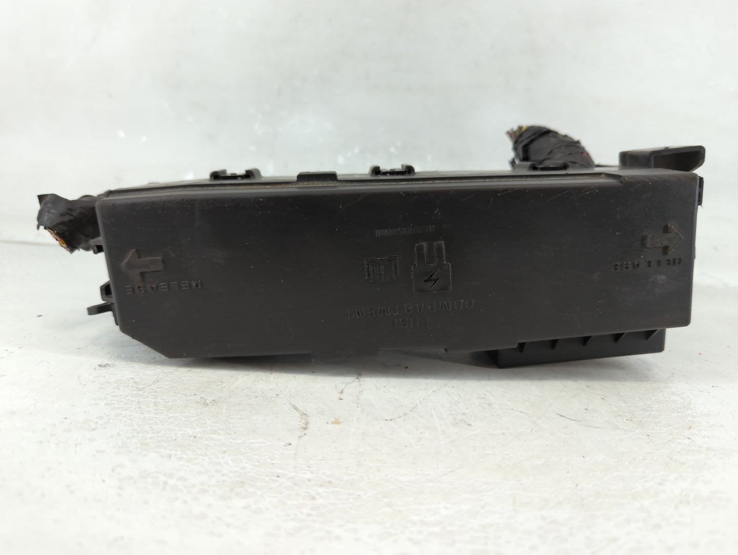 2008 Ford Escape Fusebox Fuse Box Panel Relay Module P/N:8L8T-14A003-AE Fits OEM Used Auto Parts - Oemusedautoparts1.com