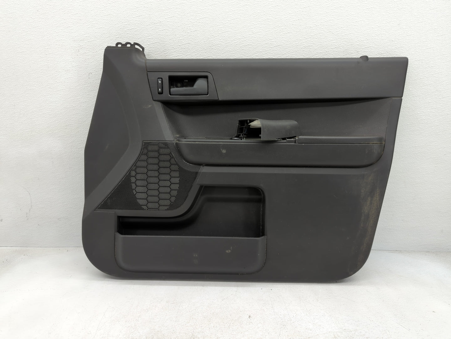 2008 Ford Escape Front Right Passenger Interior Door Panel Trim - Oemusedautoparts1.com