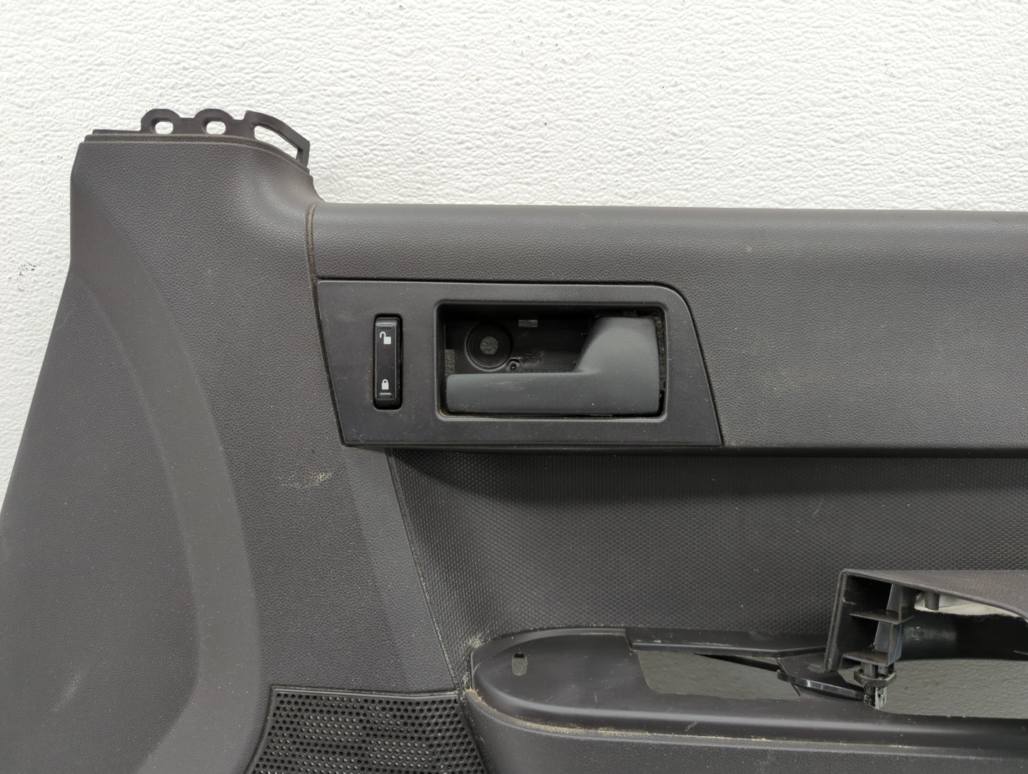 2008 Ford Escape Front Right Passenger Interior Door Panel Trim - Oemusedautoparts1.com