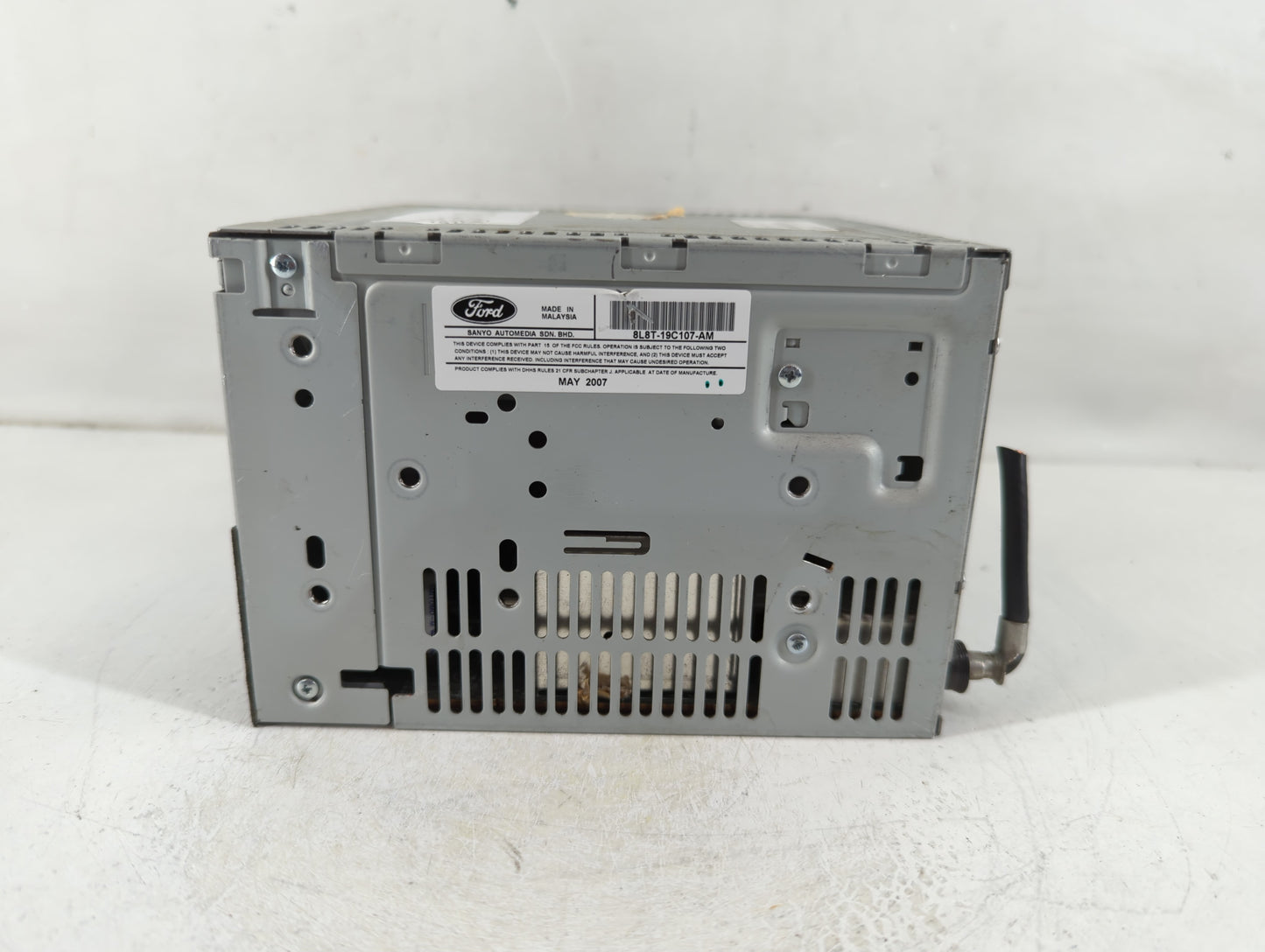 2008 Ford Escape Radio AM FM Cd Player Receiver Replacement P/N:8L8T 18C869 BR Fits OEM Used Auto Parts - Oemusedautoparts1.