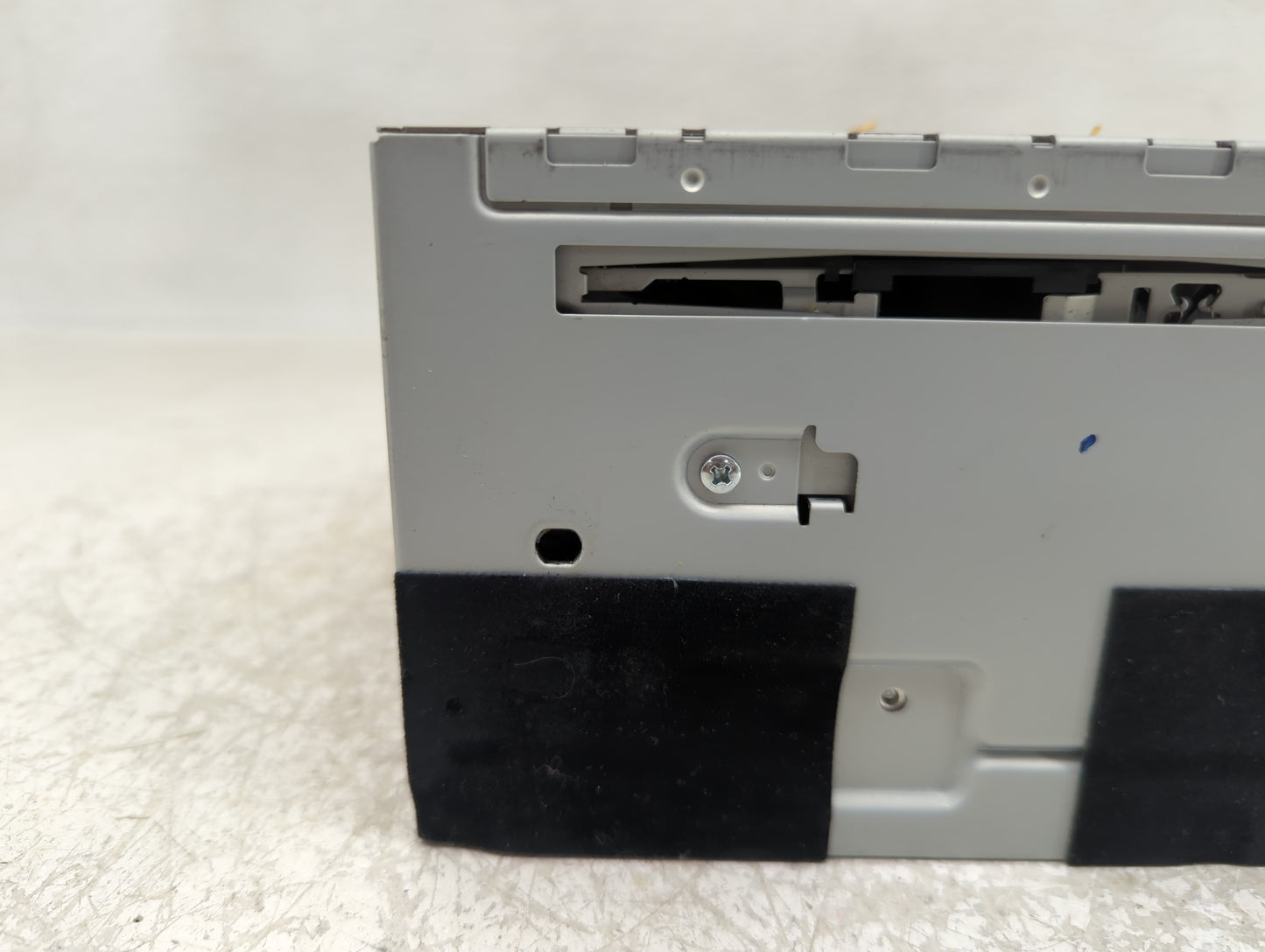 2008 Ford Escape Radio AM FM Cd Player Receiver Replacement P/N:8L8T-18C815 BT Fits OEM Used Auto Parts - Oemusedautoparts1.