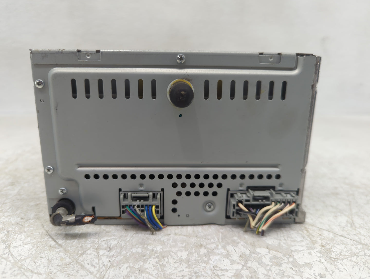 2008 Ford Escape Radio AM FM Cd Player Receiver Replacement P/N:8L8T-18C815 BT Fits OEM Used Auto Parts - Oemusedautoparts1.