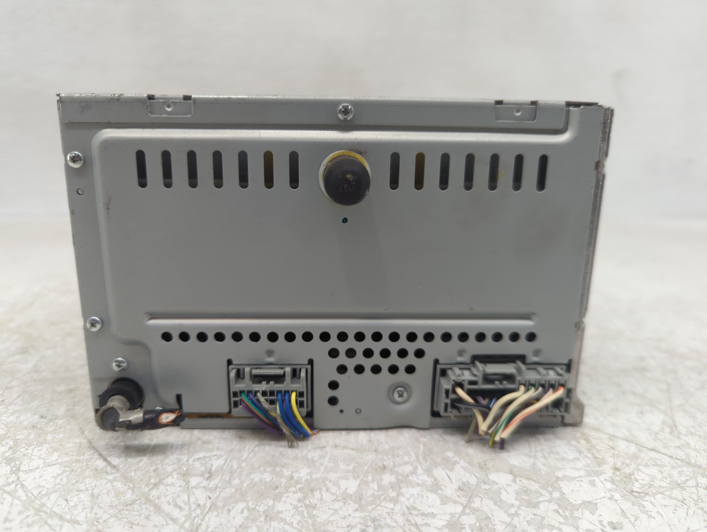 2008 Ford Escape Radio AM FM Cd Player Receiver Replacement P/N:8L8T-18C815 BT Fits OEM Used Auto Parts - Oemusedautoparts1.