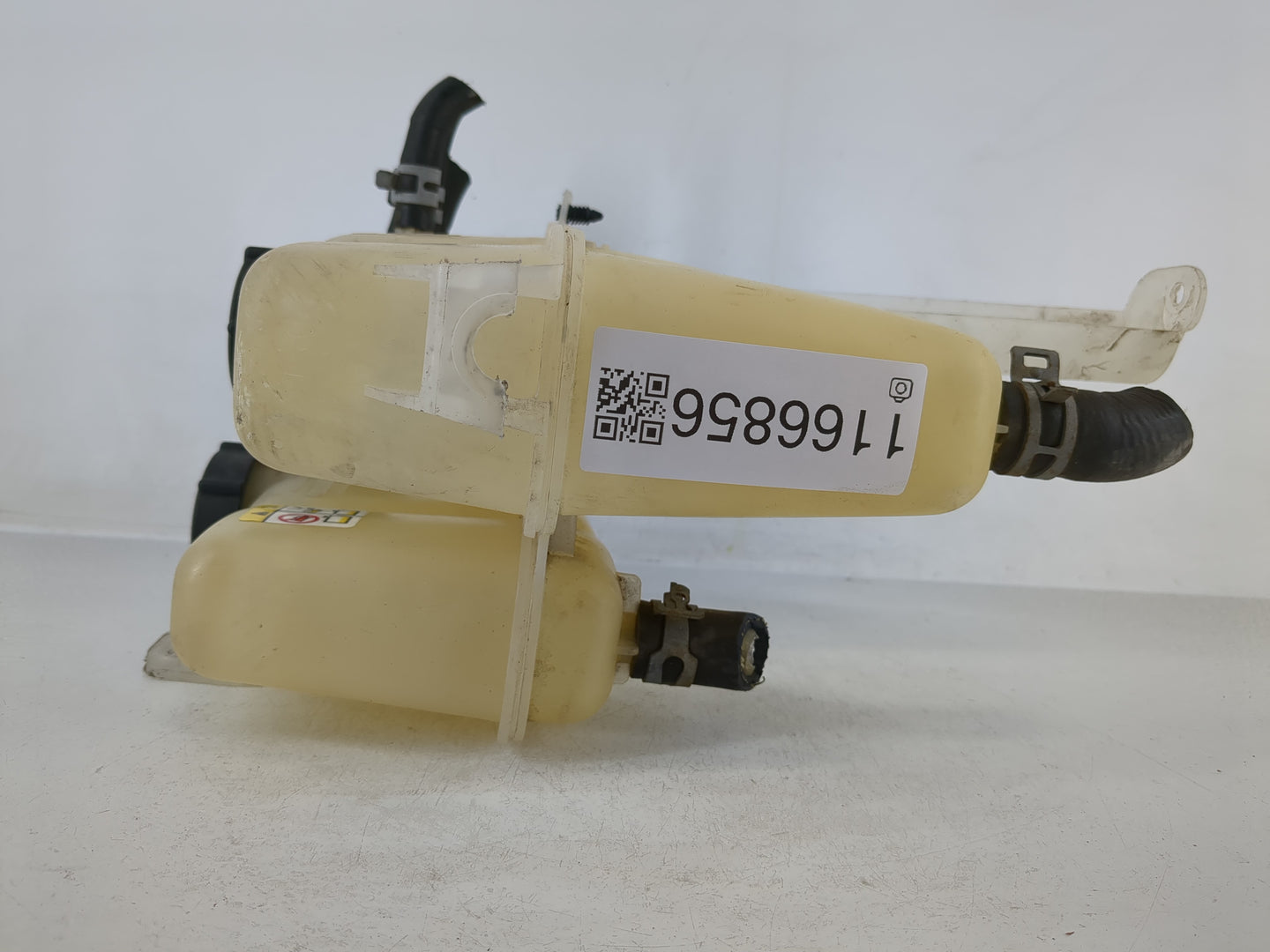 Ford Escape Windshield Washer Fluid Reservoir Bottle Oem - Oemusedautoparts1.com