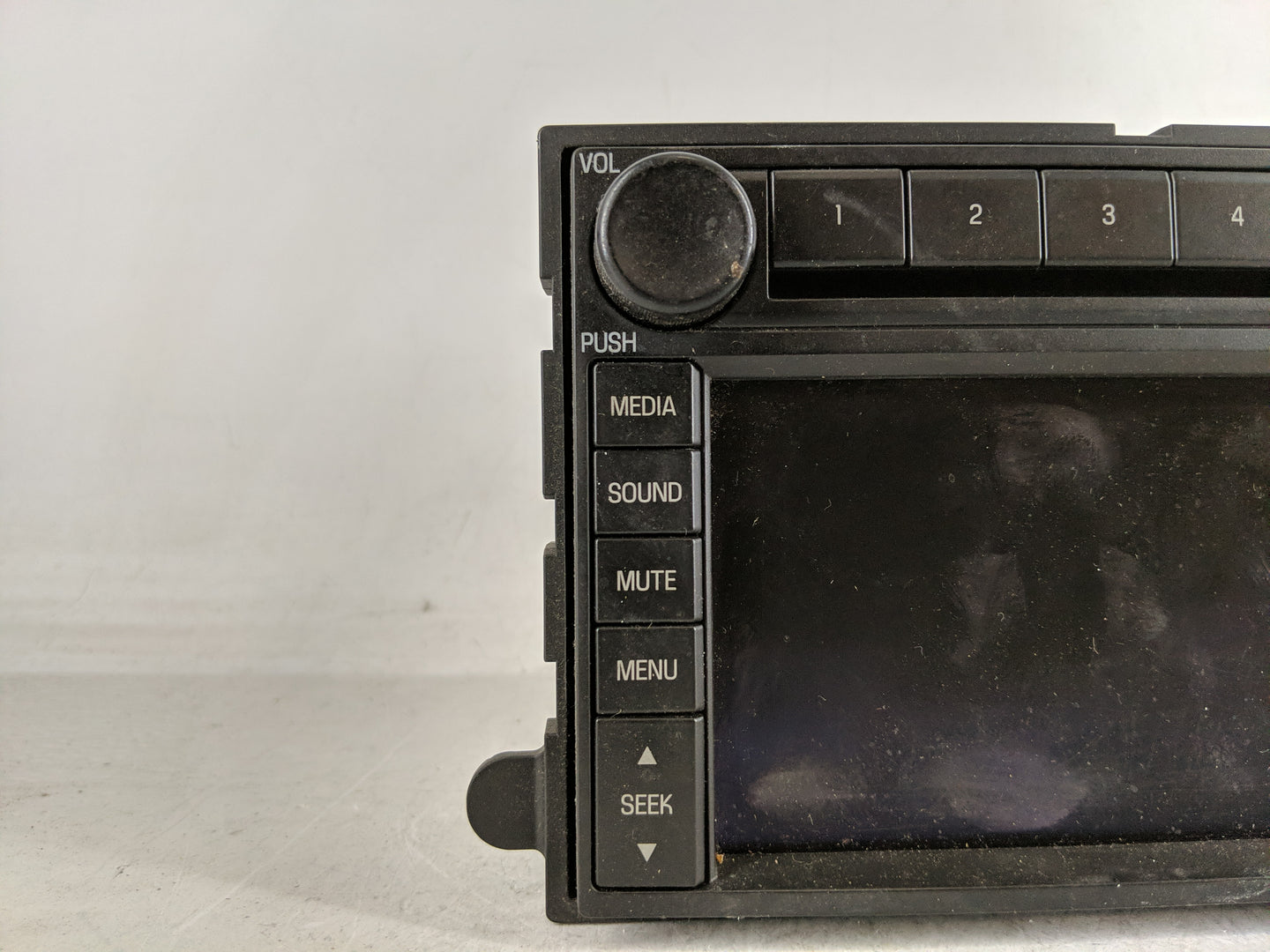 2008 Ford Escape Radio AM FM Cd Player Receiver Replacement P/N:8L8T-18K931-AE Fits OEM Used Auto Parts - Oemusedautoparts1.