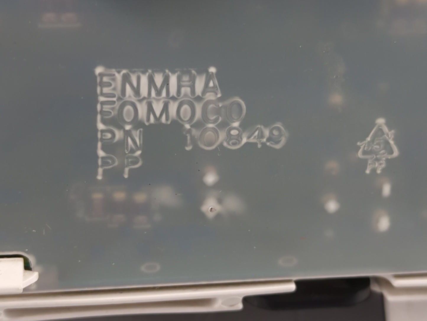 2008 Ford Escape Instrument Cluster Speedometer Gauges Fits OEM Used Auto Parts - Oemusedautoparts1.com