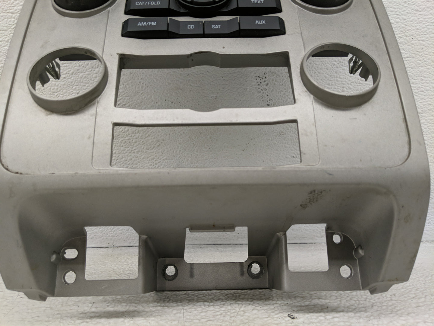 2008-2008 Ford Escape Radio Control Panel - Oemusedautoparts1.com