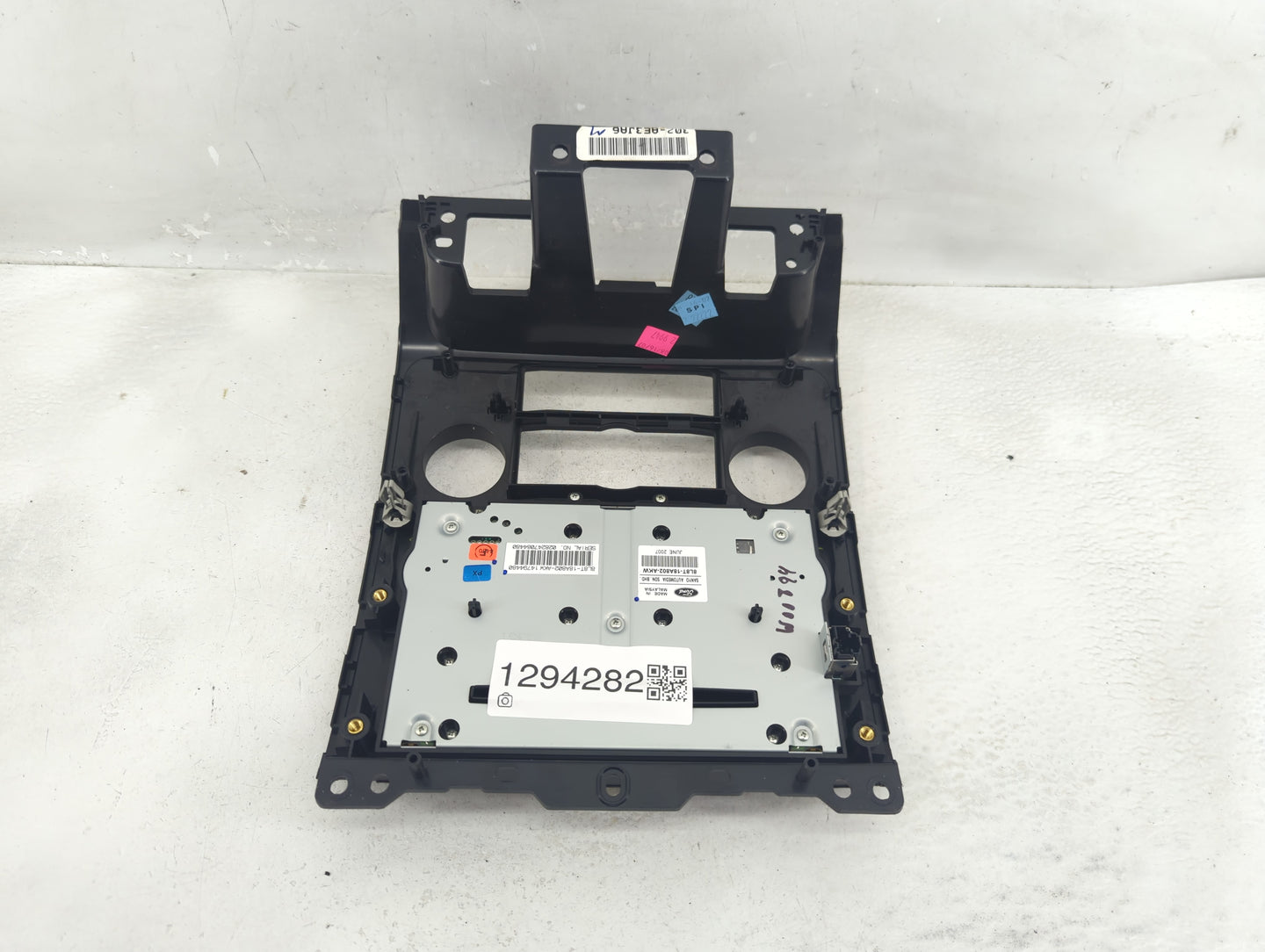 2008-2008 Ford Escape Radio Control Panel - Oemusedautoparts1.com