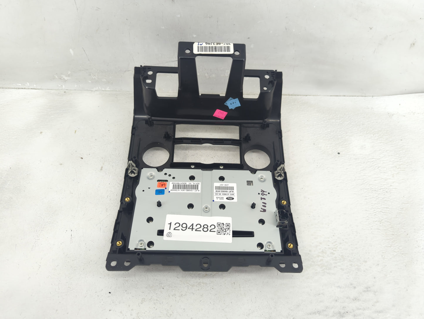 2008-2008 Ford Escape Radio Control Panel - Oemusedautoparts1.com
