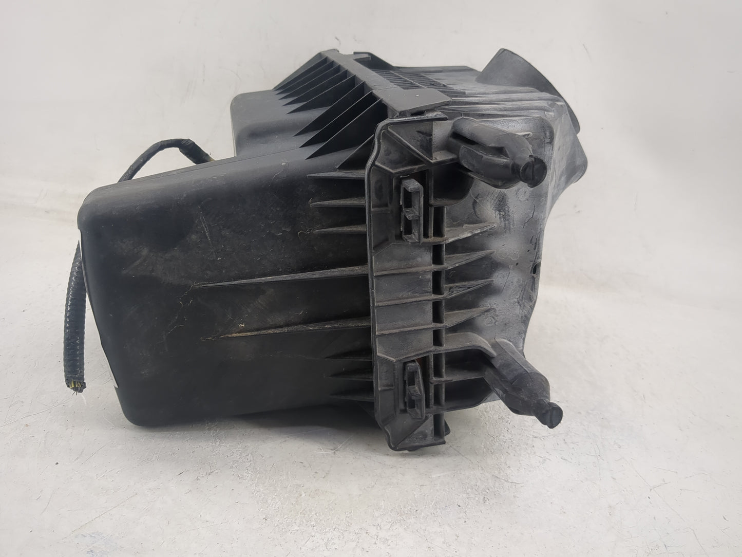 2008-2008 Ford Escape Air Cleaner Intake-duct Hose Tube - Oemusedautoparts1.com