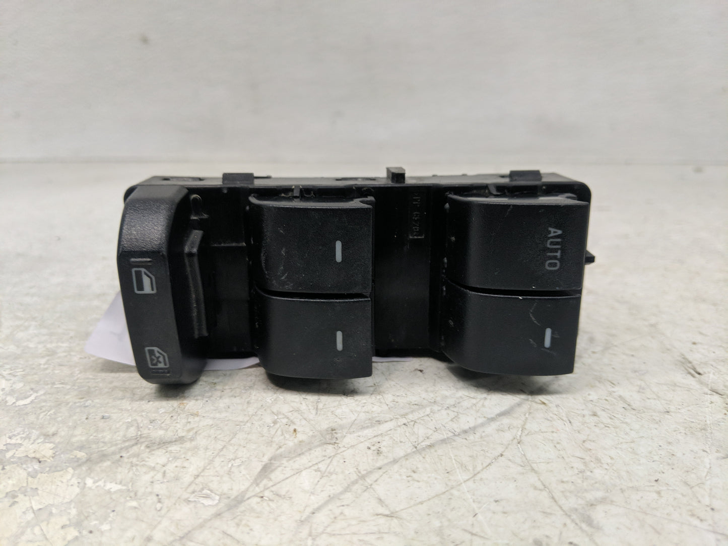 2008 Ford Escape Master Power Window Switch Replacement Driver Side Left P/N:DWS701 Fits OEM Used Auto Parts - Oemusedautopa
