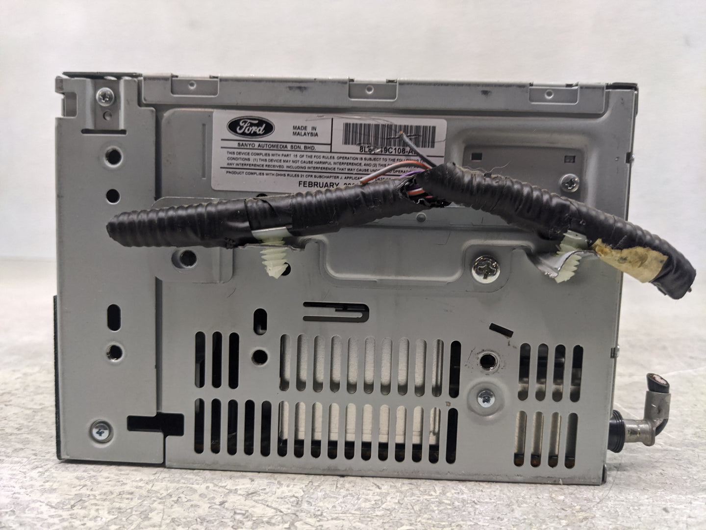 2008 Ford Escape Radio AM FM Cd Player Receiver Replacement Fits OEM Used Auto Parts - Oemusedautoparts1.com