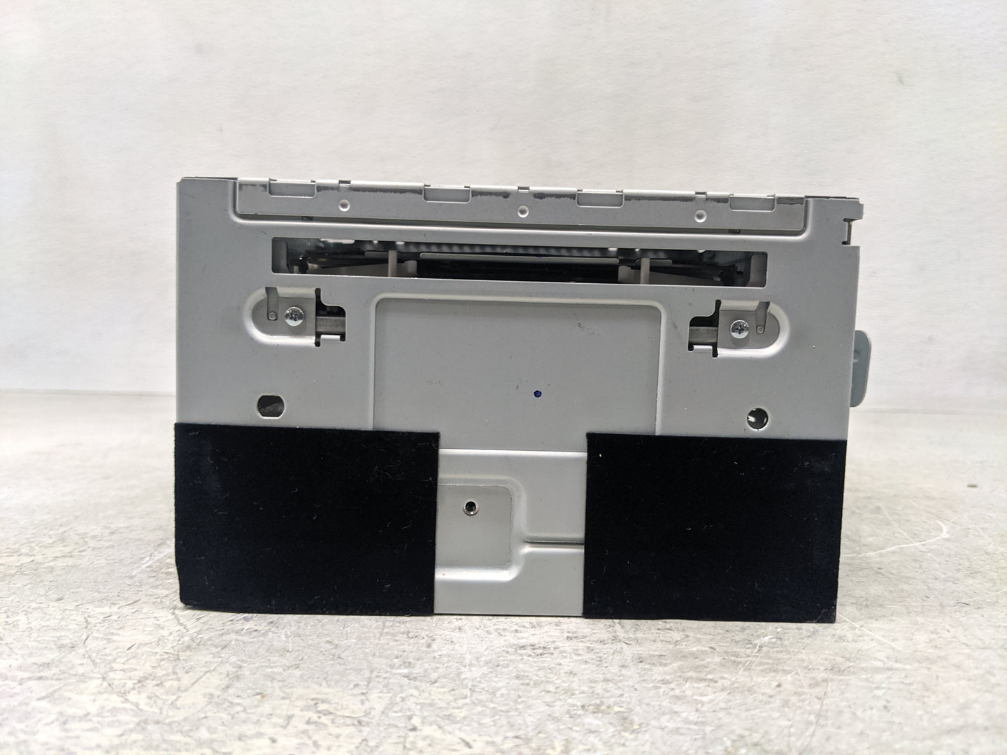 2008 Ford Escape Radio AM FM Cd Player Receiver Replacement P/N:8L8T-19C107-AM Fits OEM Used Auto Parts - Oemusedautoparts1.