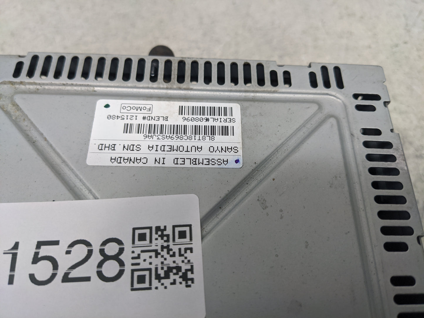 2008 Ford Escape Radio AM FM Cd Player Receiver Replacement P/N:8L8T-19C107-AM Fits OEM Used Auto Parts - Oemusedautoparts1.