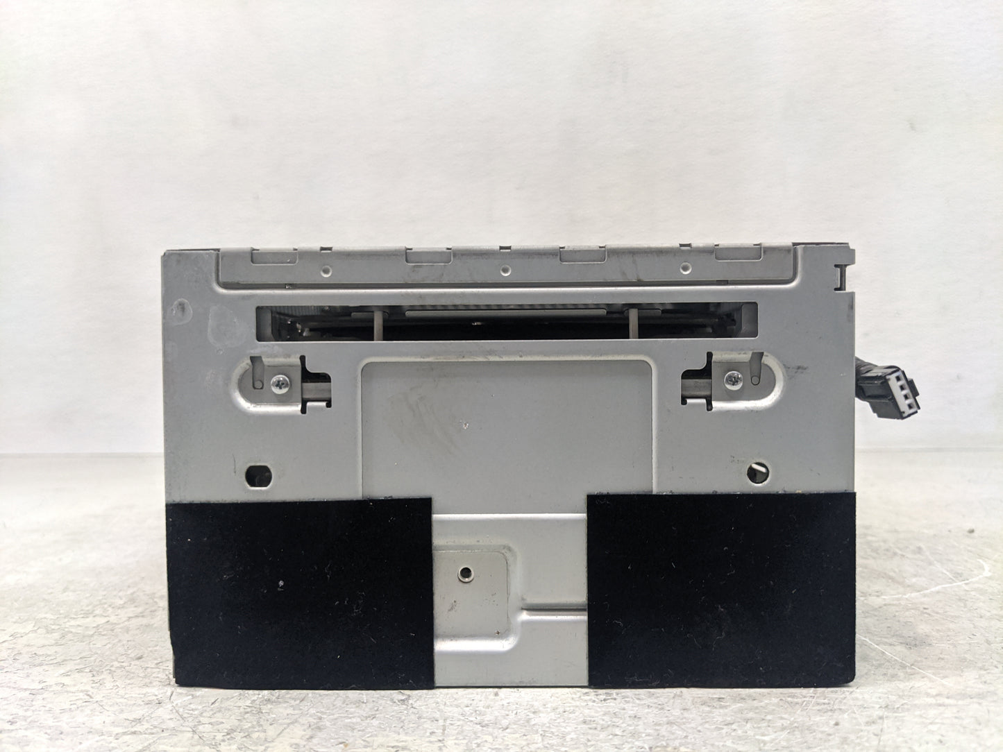 2008 Ford Escape Radio AM FM Cd Player Receiver Replacement P/N:8L8T-19C107-AK Fits Fits 2009 OEM Used Auto Parts - Oemuseda