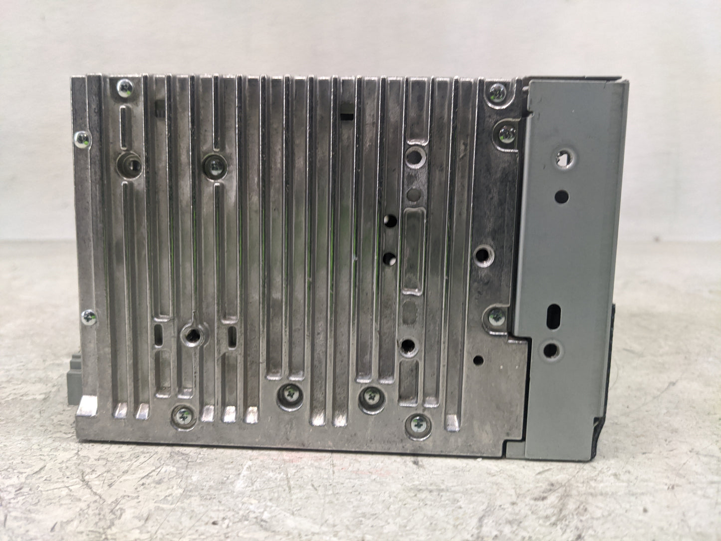 2008 Ford Escape Radio AM FM Cd Player Receiver Replacement P/N:8L8T18C869 Fits OEM Used Auto Parts - Oemusedautoparts1.com