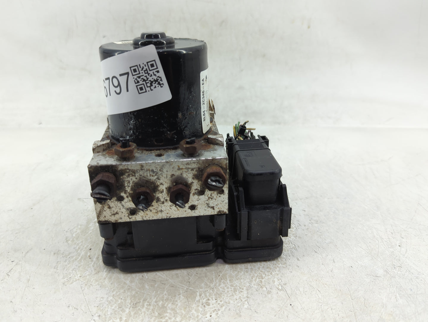 2008 Ford Escape ABS Pump Control Module Replacement P/N:8L84-2C219-DE Fits OEM Used Auto Parts - Oemusedautoparts1.com