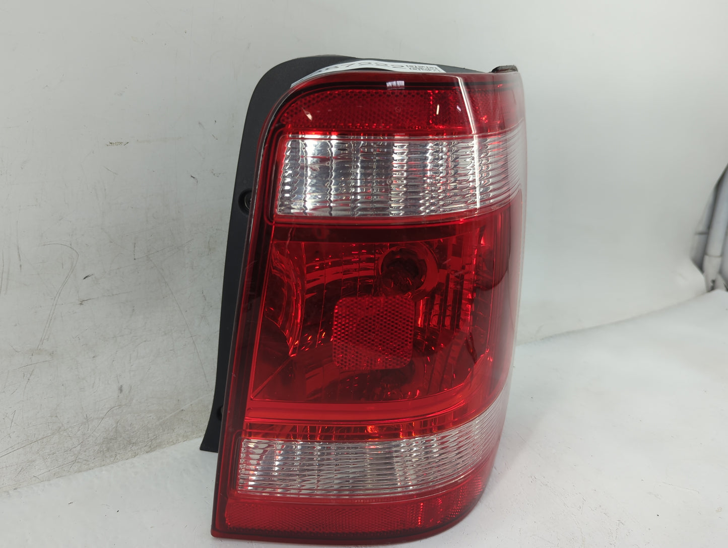 2008-2012 Ford Escape Tail Light Assembly Driver Left OEM P/N:8L84-13B504-A Fits Fits 2008 2009 2010 2011 2012 OEM Used Auto