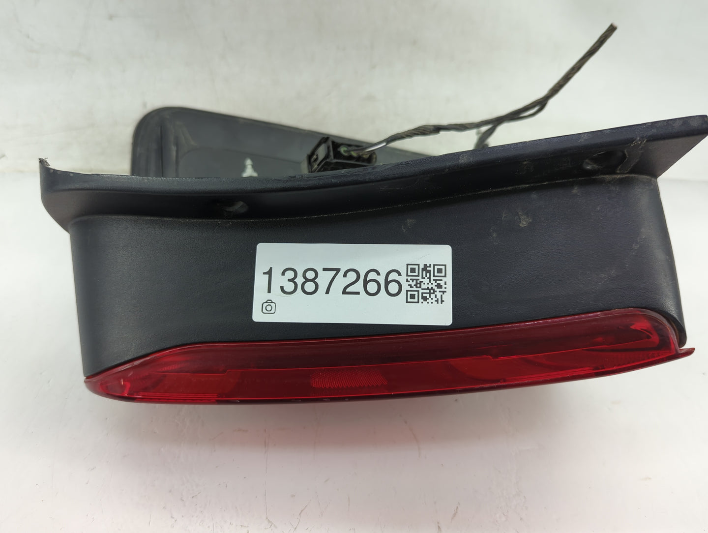 2008-2012 Ford Escape Tail Light Assembly Driver Left OEM P/N:8L84-13B505-A Fits Fits 2008 2009 2010 2011 2012 OEM Used Auto