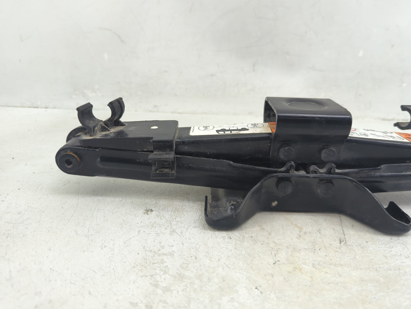 2008 Ford Escape Spare Scissor Car Jack - Oemusedautoparts1.com
