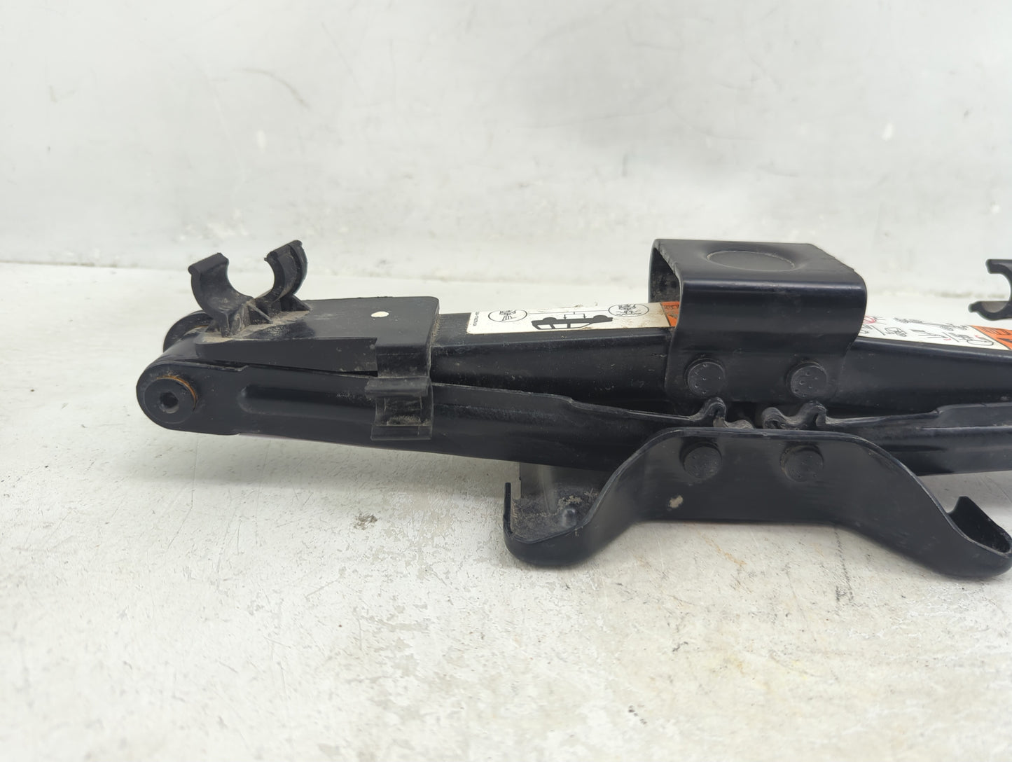 2008 Ford Escape Spare Scissor Car Jack - Oemusedautoparts1.com
