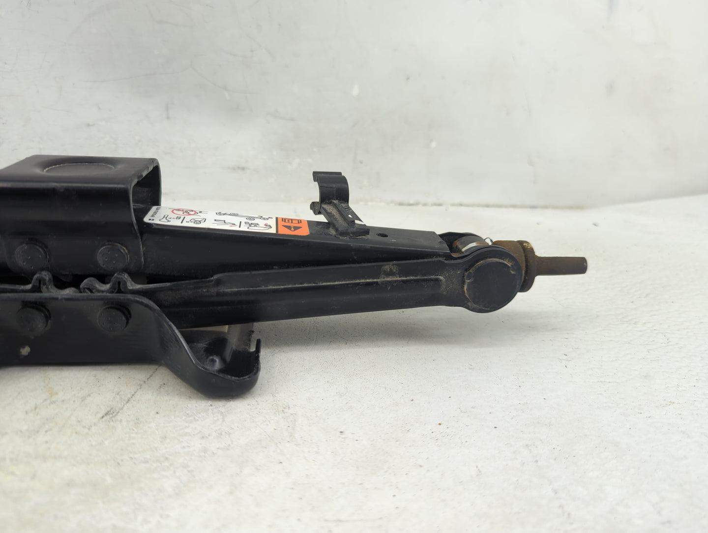 2008 Ford Escape Spare Scissor Car Jack - Oemusedautoparts1.com