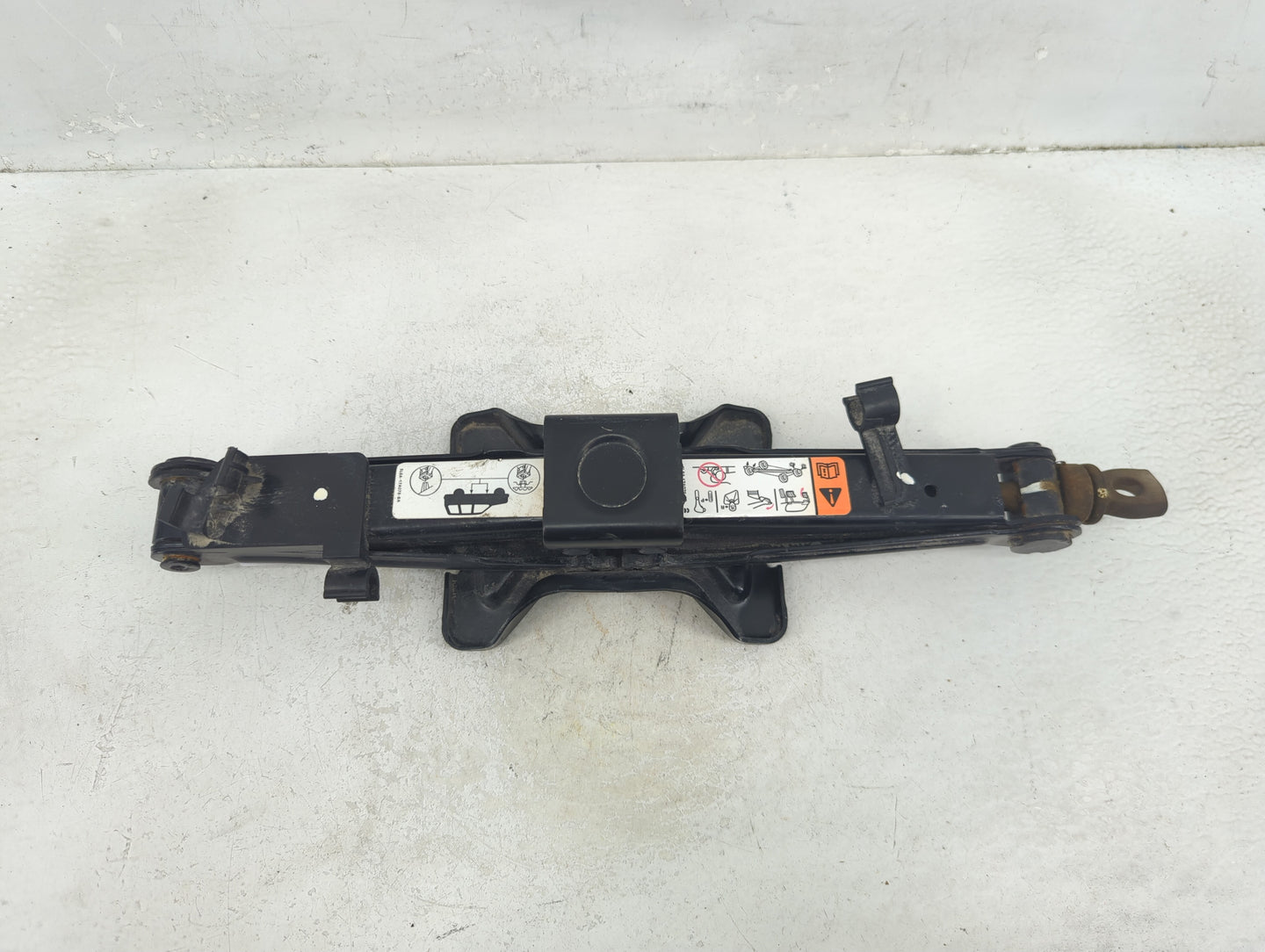 2008 Ford Escape Spare Scissor Car Jack - Oemusedautoparts1.com