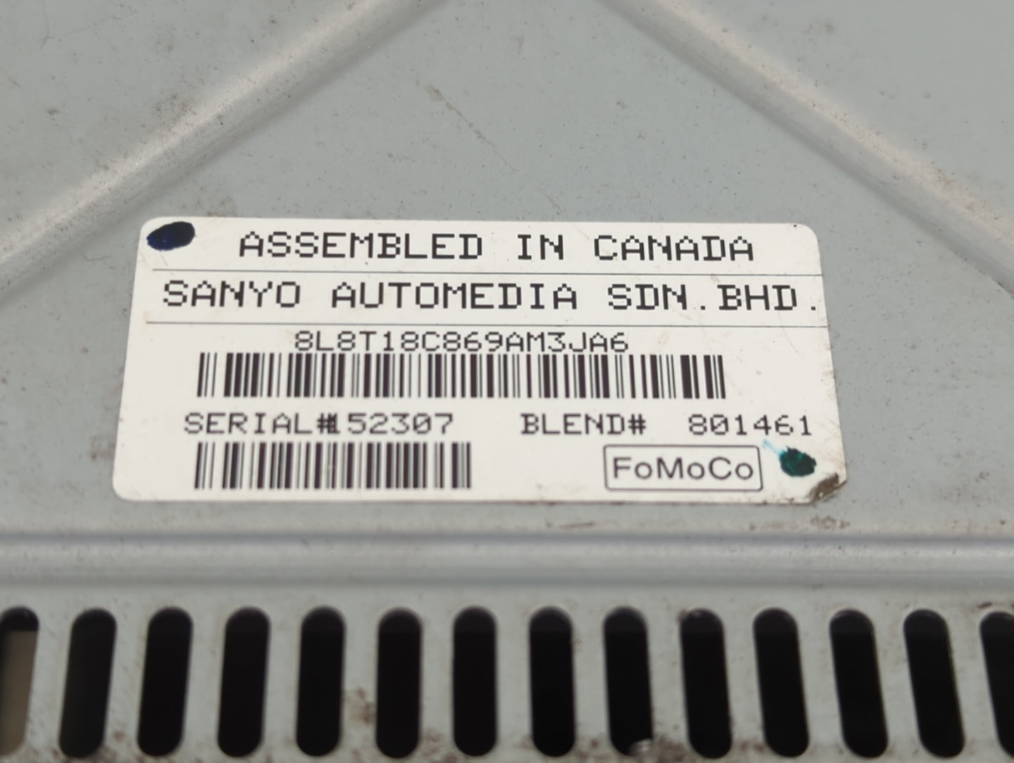 2008 Ford Escape Radio AM FM Cd Player Receiver Replacement P/N:8L8T18C869AM Fits Fits 2009 OEM Used Auto Parts - Oemusedaut