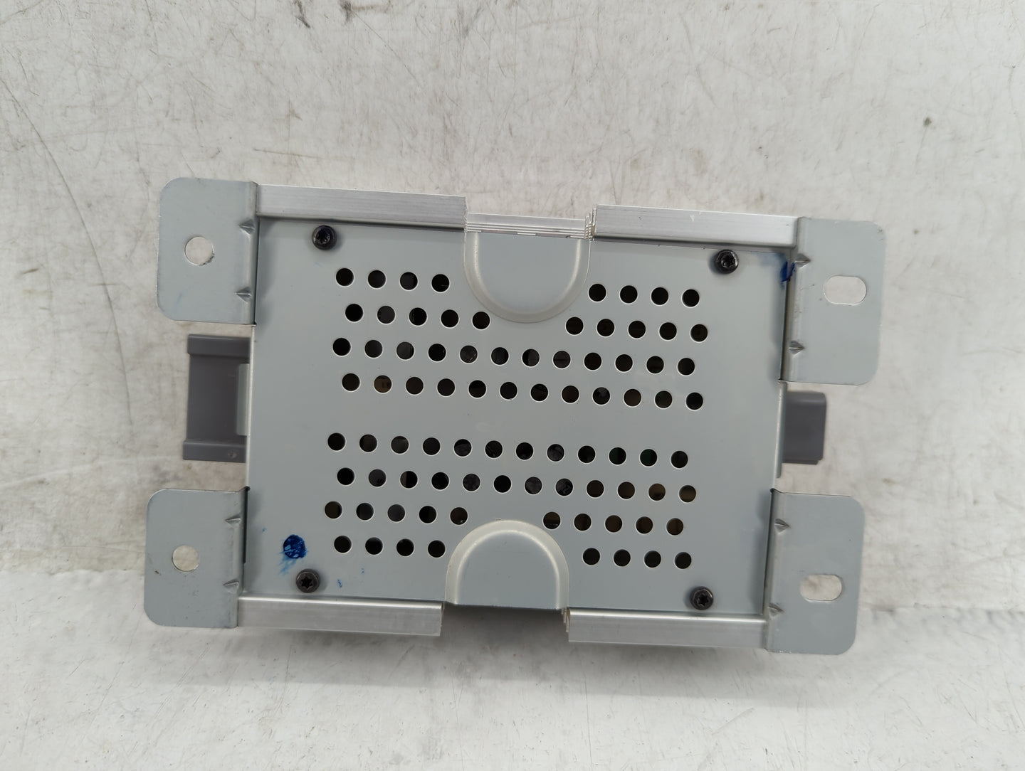 2008-2009 Ford Escape Radio AM FM Cd Player Receiver Replacement P/N:7L2T-18C808-AA Fits Fits 2005 2006 2007 2008 2009 OEM U