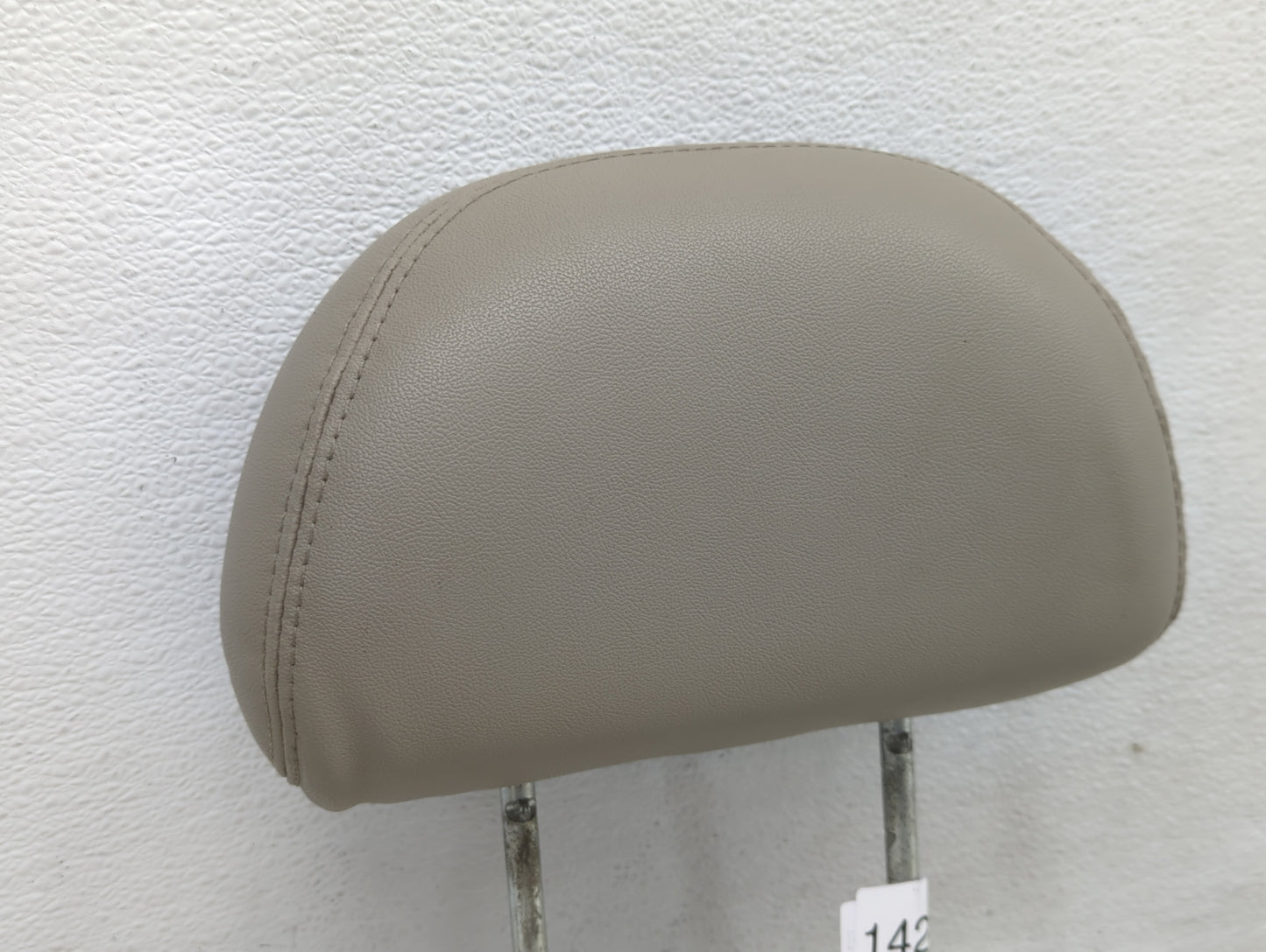 2008 Ford Escape Headrest Head Rest Front Driver Passenger Seat Fits OEM Used Auto Parts - Oemusedautoparts1.com