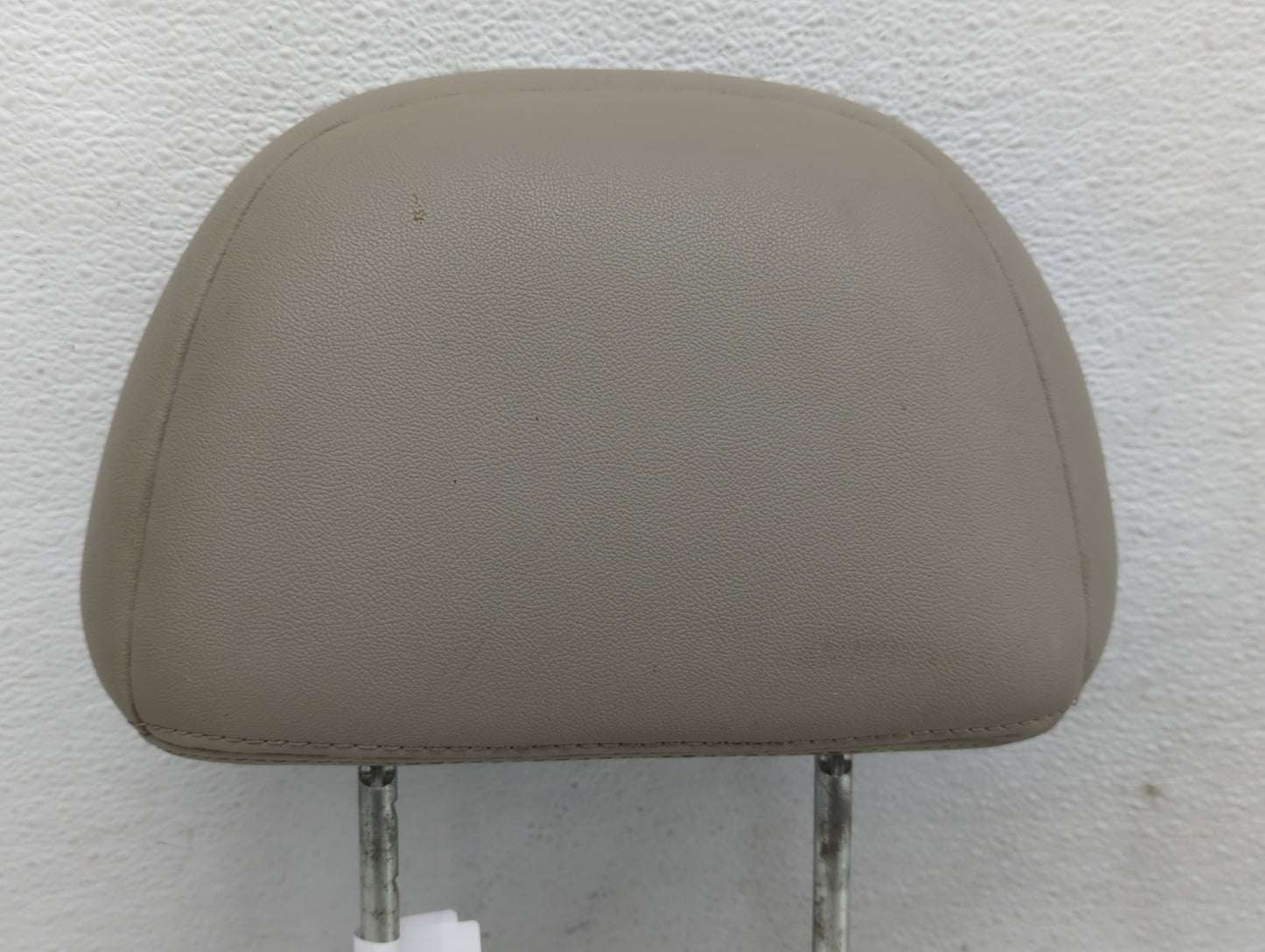 2008 Ford Escape Headrest Head Rest Front Driver Passenger Seat Fits OEM Used Auto Parts - Oemusedautoparts1.com