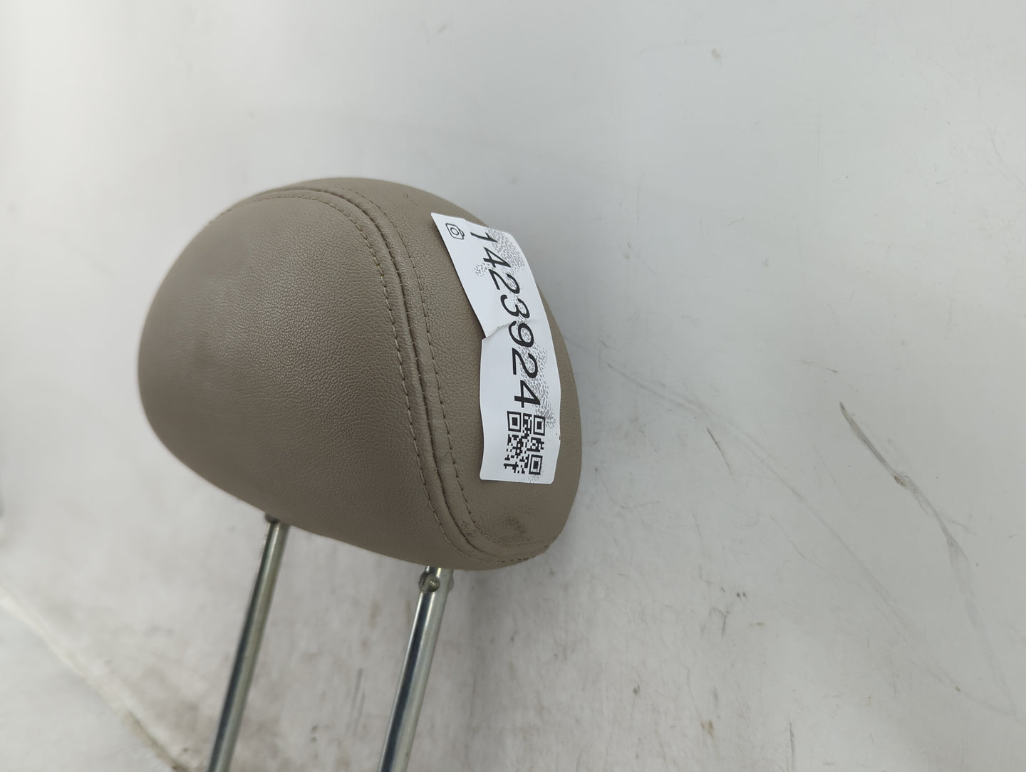 2008 Ford Escape Headrest Head Rest Rear Seat Fits OEM Used Auto Parts - Oemusedautoparts1.com