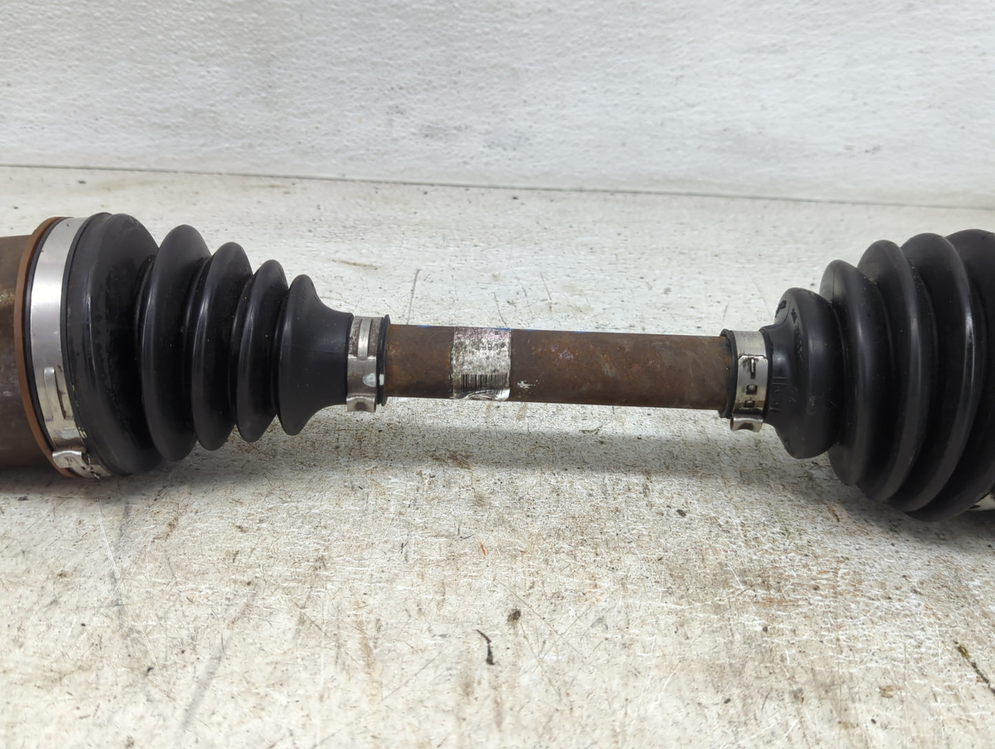 2001-2008 Ford Escape Axle Shaft Front Driver Cv C/v - Oemusedautoparts1.com