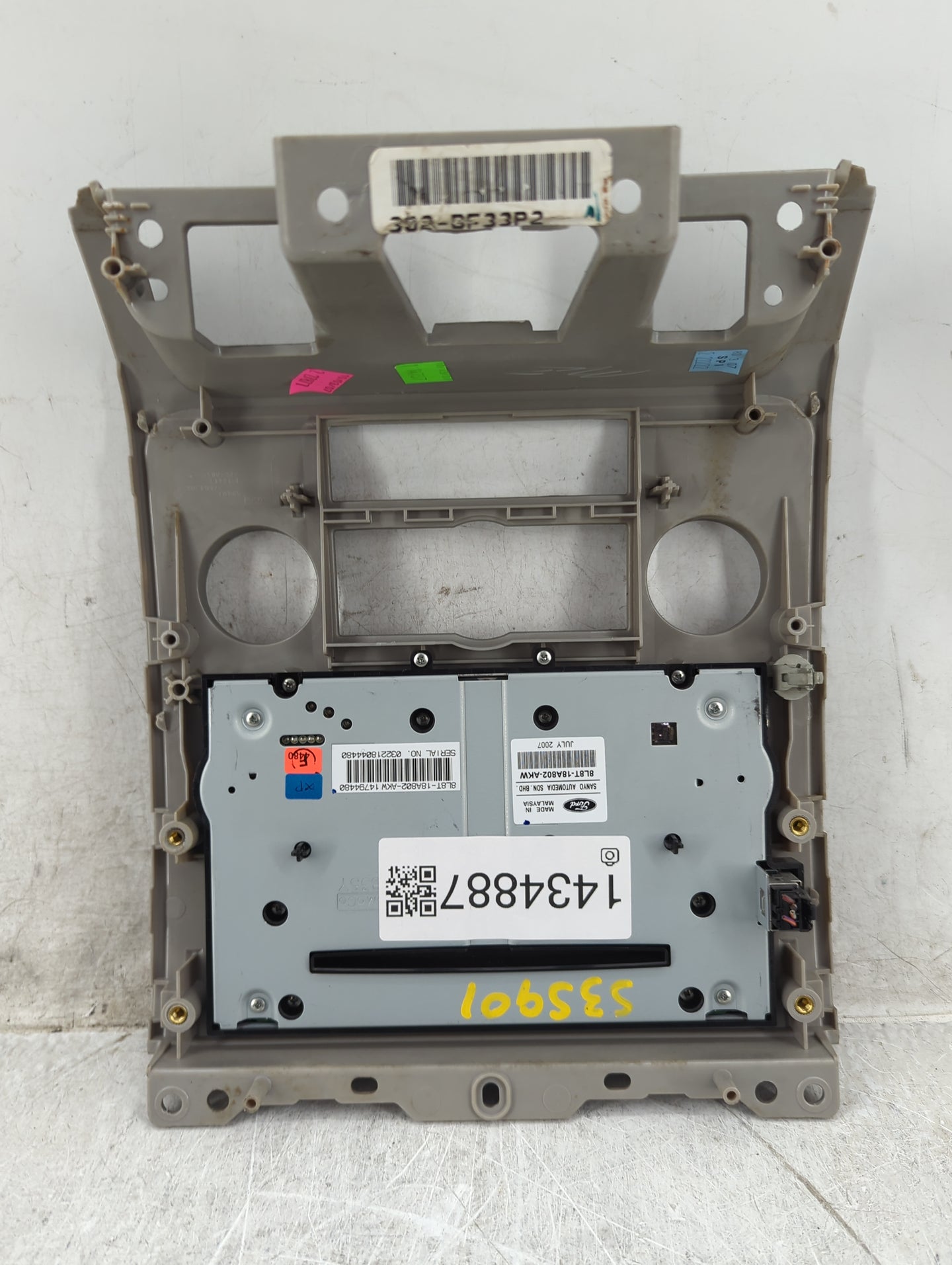 2008 Ford Escape Radio AM FM Cd Player Receiver Replacement P/N:8L8T-18A802-A BL8T-18A802-AKW Fits OEM Used Auto Parts - Oem