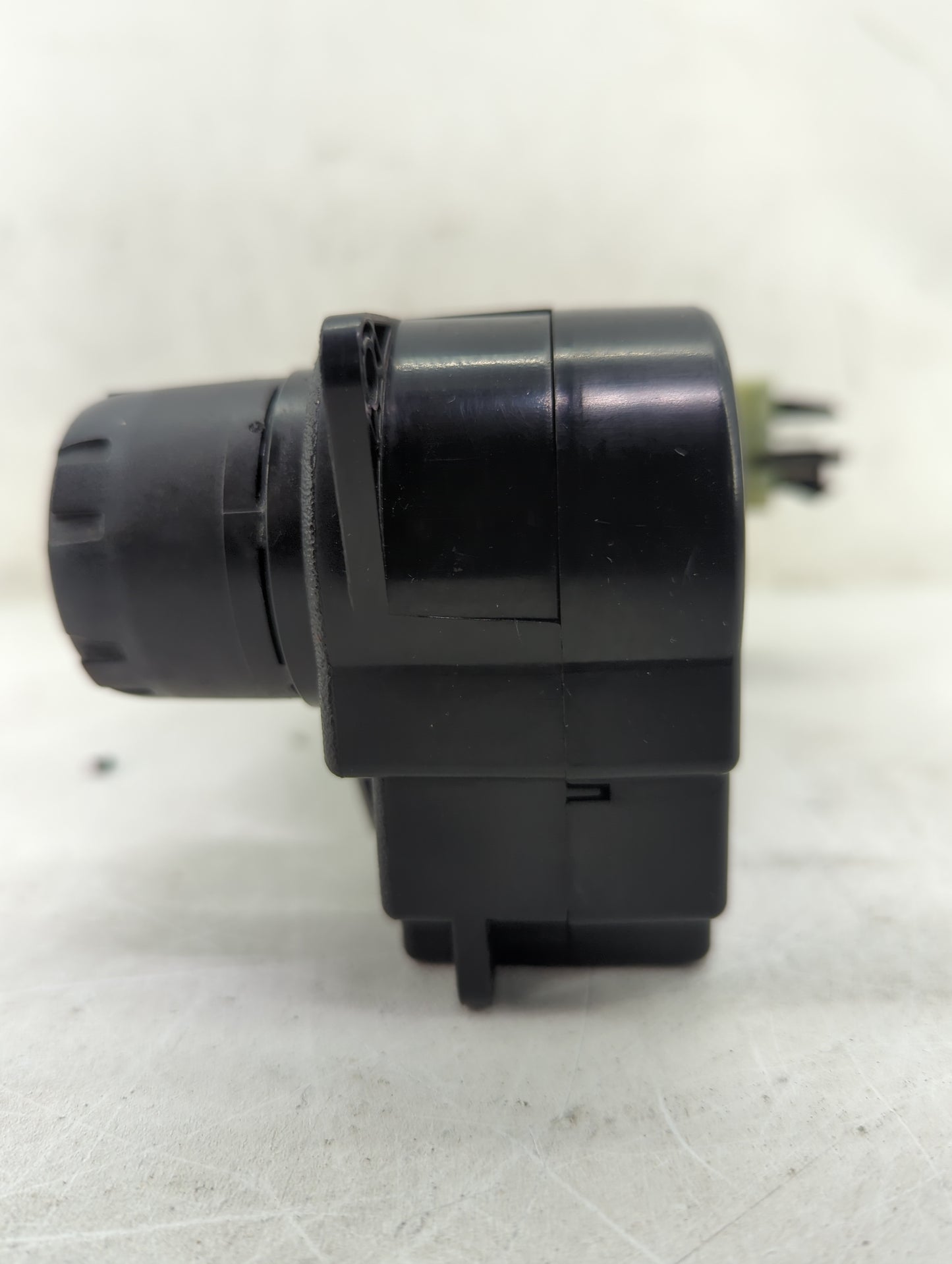 2008 Ford Escape Climate Control Module Temperature AC/Heater Replacement P/N:8L84-19980-AL Fits OEM Used Auto Parts - Oemus