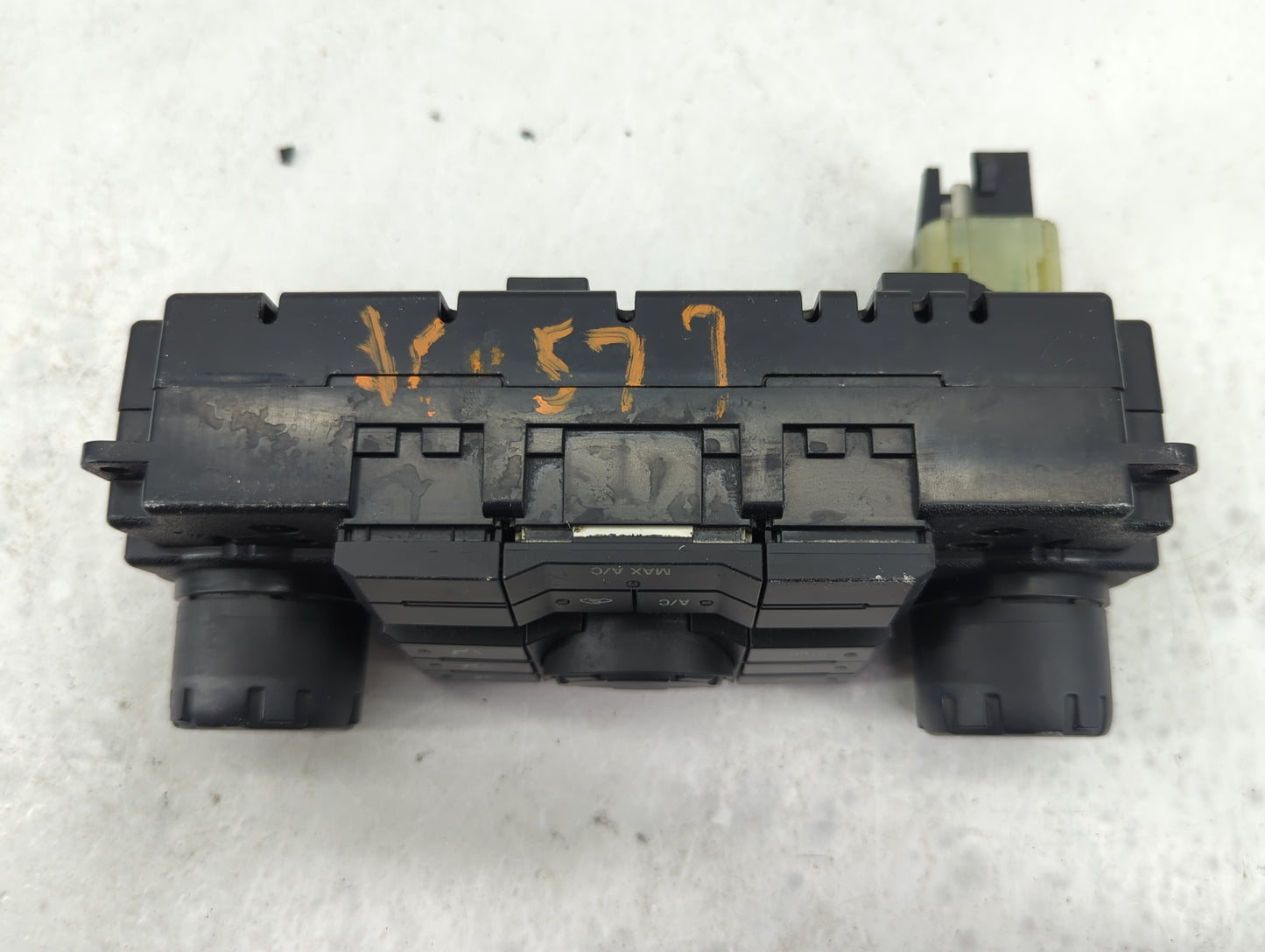 2008 Ford Escape Climate Control Module Temperature AC/Heater Replacement P/N:8L84-19980-AL Fits OEM Used Auto Parts - Oemus