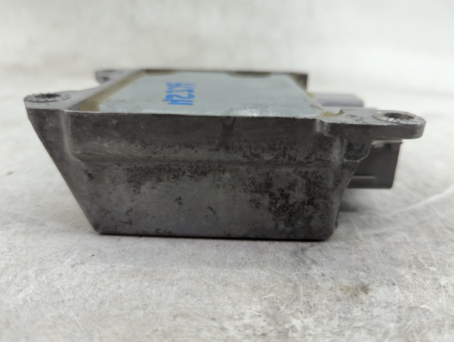 2008-2008 Ford Escape Safety Restraint Srs Airbag Control Module - Oemusedautoparts1.com
