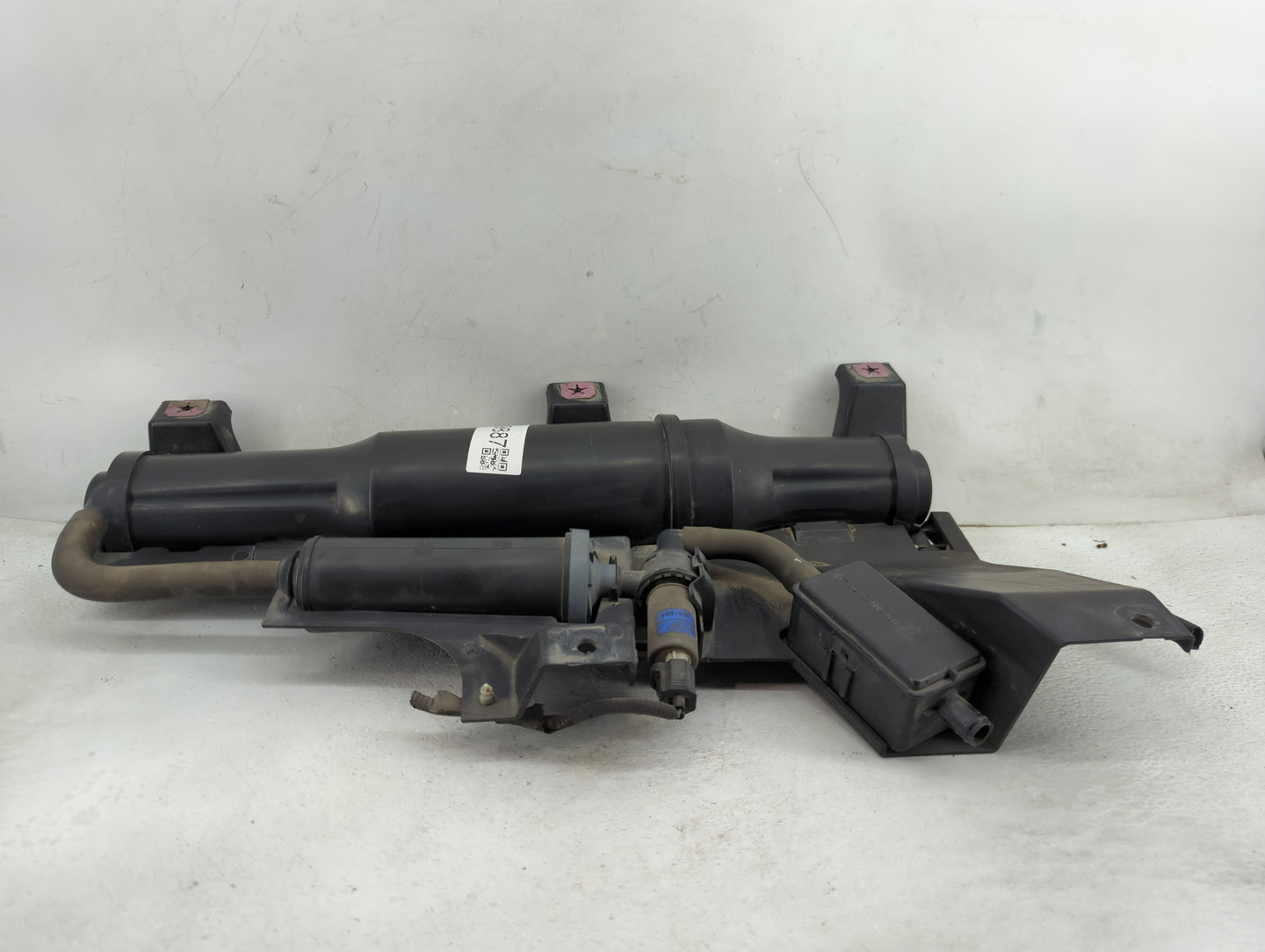 2008 Ford Escape Fuel Vapor Charcoal Canister - Oemusedautoparts1.com